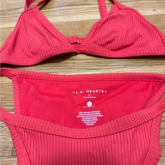Red Ribbed Bikini Set - Picture 3 of 4